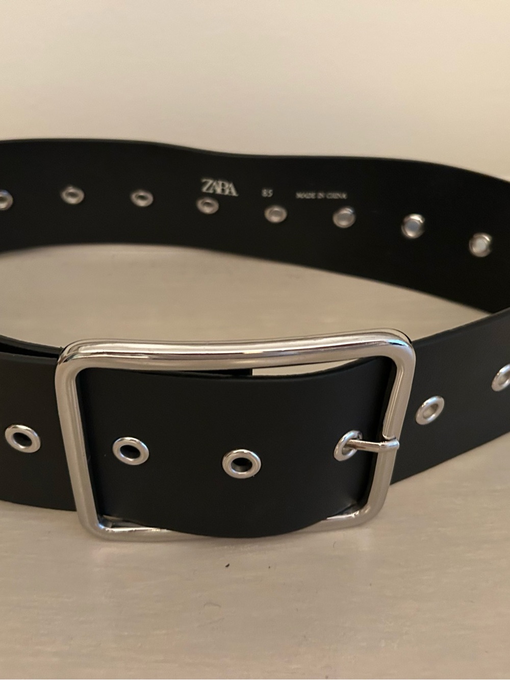 ZARA Woman’s Black Belt with Silver-Tone Grommets and Buckle